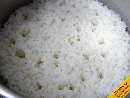 5) Так выглядит готовый рис для роллов – зерна набухли, размякли, но каждая рисинка остается сама по себе, без воды или клейкого «хвоста».