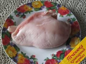 1) Куриное филе вымыть, дать воде стечь.