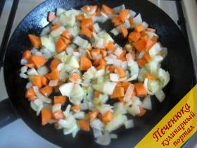 4) Обжарить  их слегка на сковороде с разогретым растительным или сливочным маслом и добавить в грибной суп.